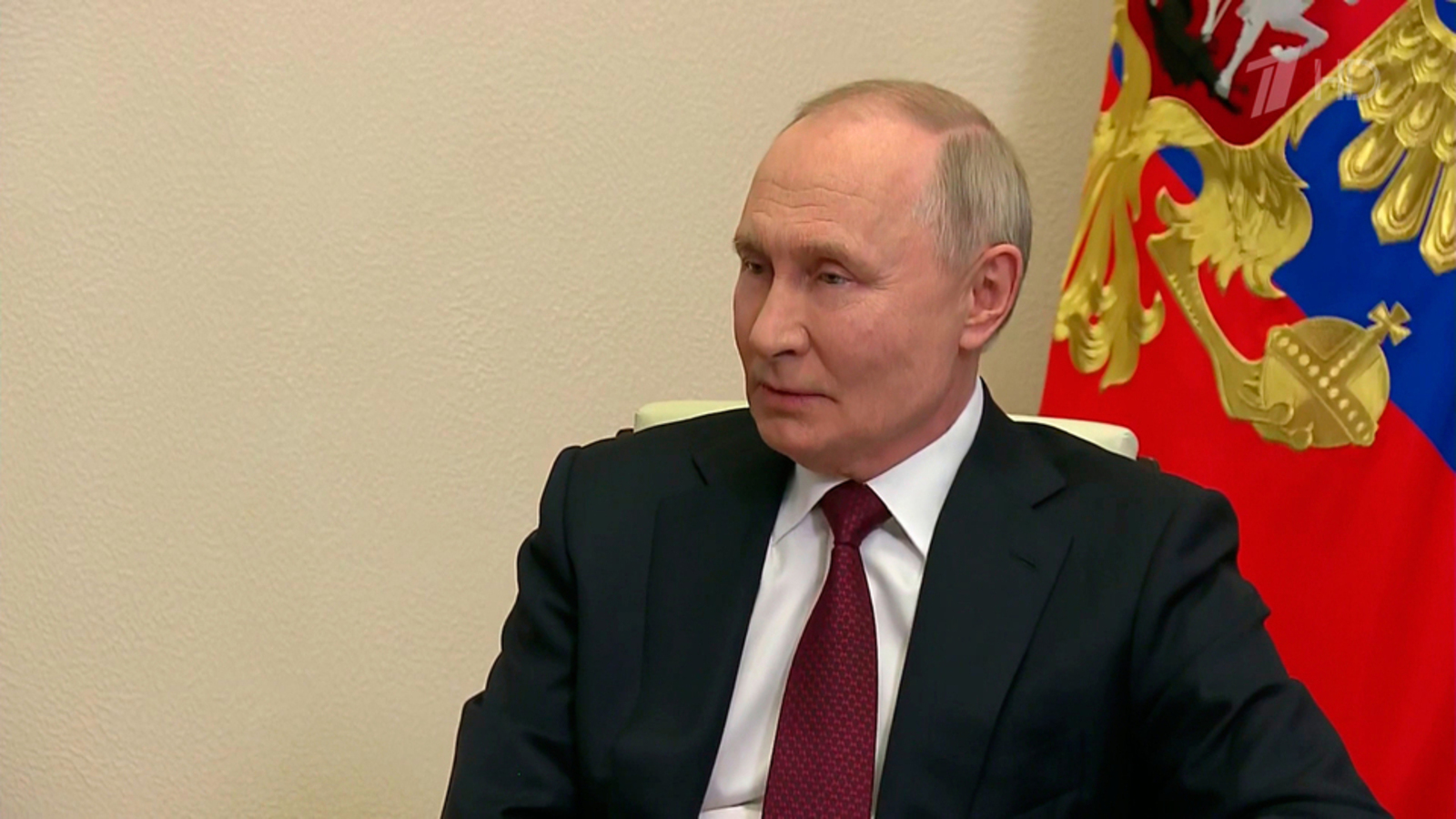 Владимир Путин тура бәйләнеш үткәрә