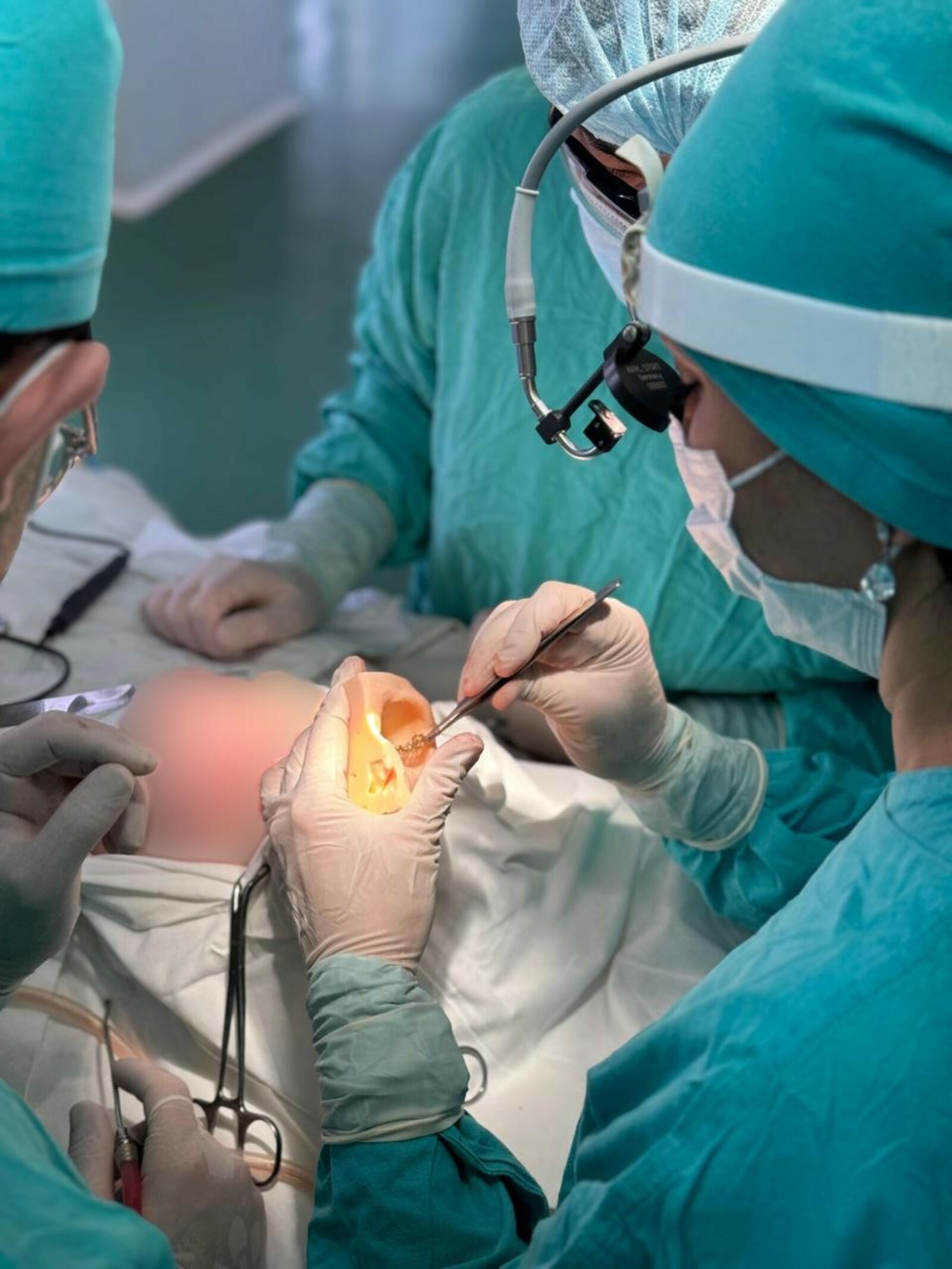 Ученые Межвузовского кампуса вместе с уфимскими врачами помогли бойцу СВО