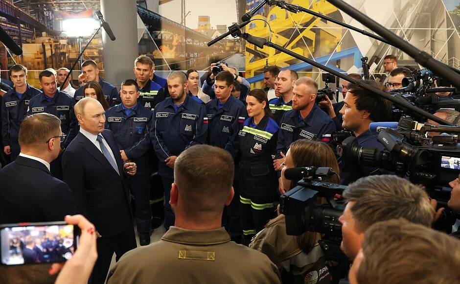 В. Путин Магнитогорскиҙа булды