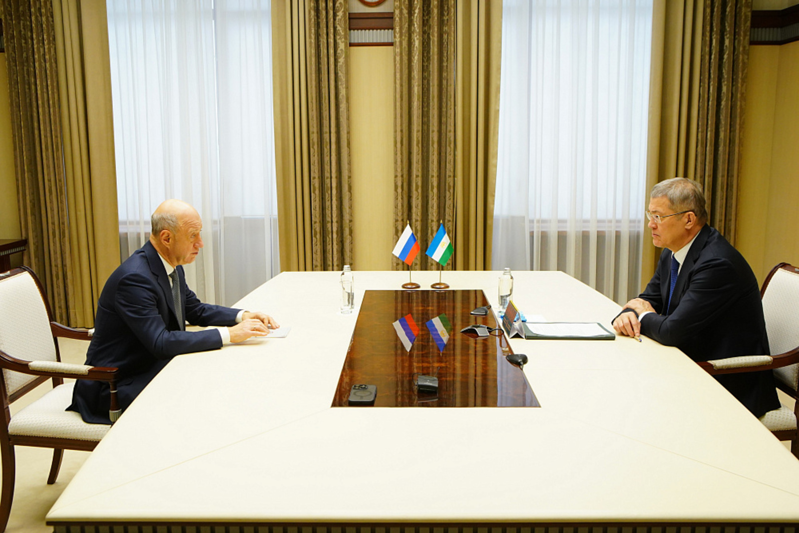 Рабочая встреча с зампредседателя Госдумы России Александром Бабаковым