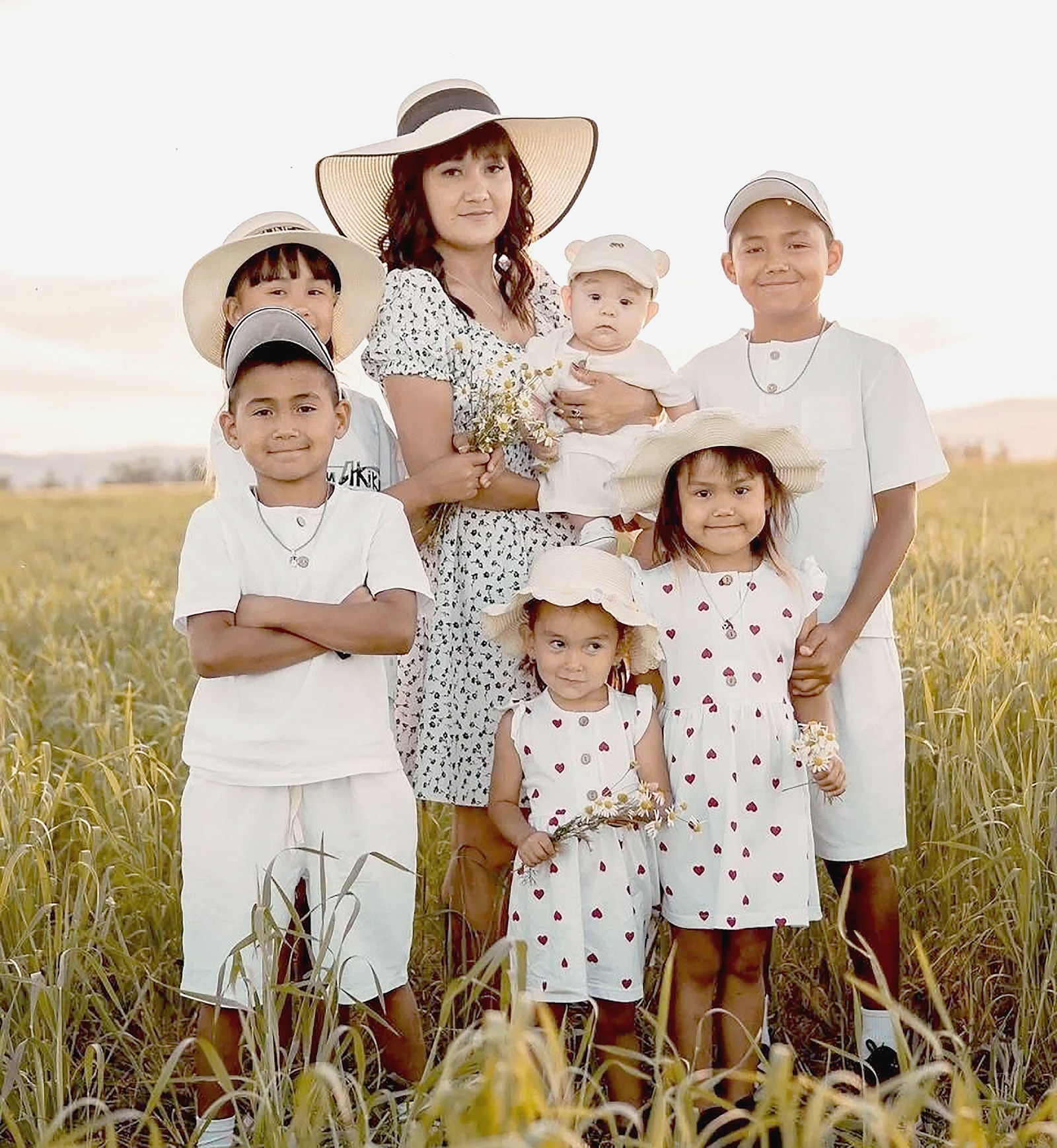 «Алты балама әсәй ҙә, атай ҙа мин...»