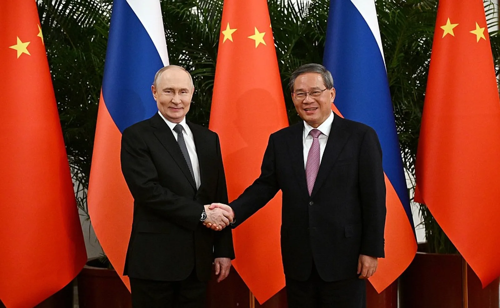 Владимир Путин Пекинда