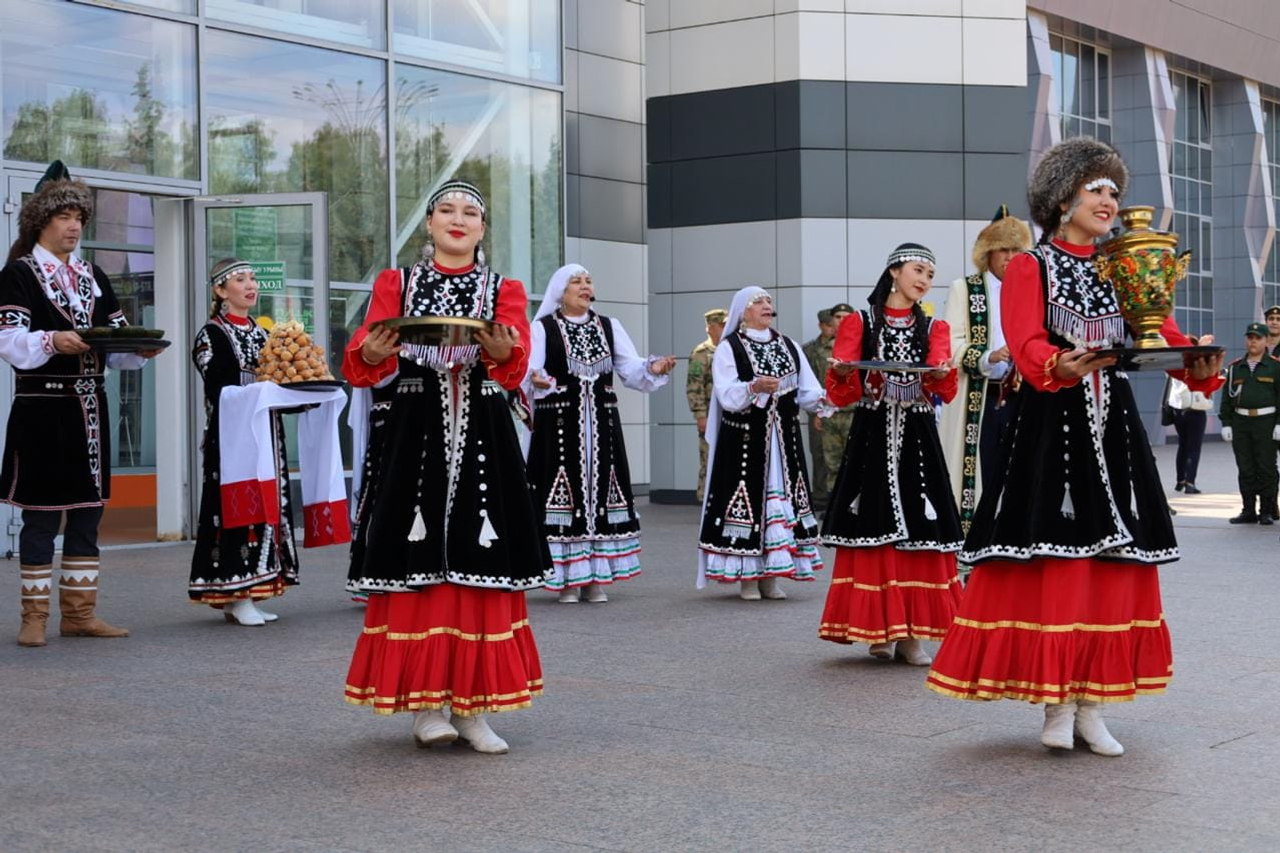 Өфөлә Армия мәҙәниәте көндәрен асыу тантанаһы үтте