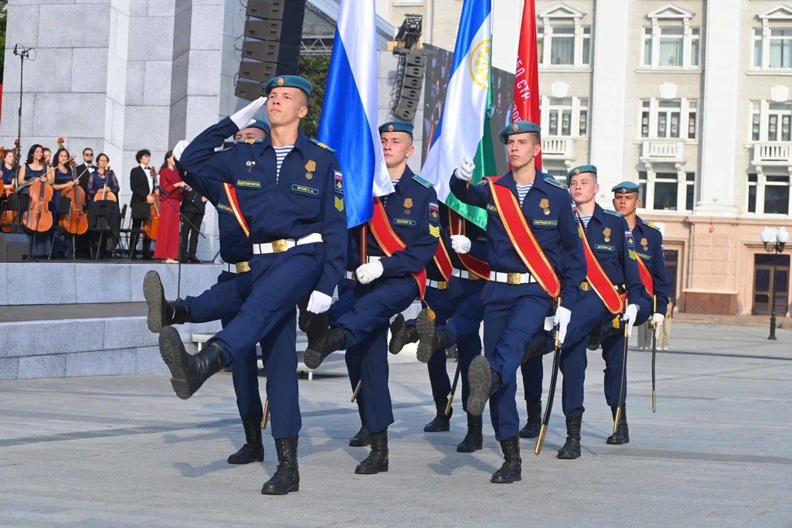 Өфөлә Армия мәҙәниәте көндәрен асыу тантанаһы үтте