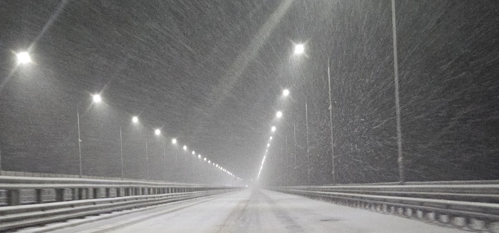 Азамат Абдрафиков  Из-за непогоды действует ограничения движения на пяти трассах