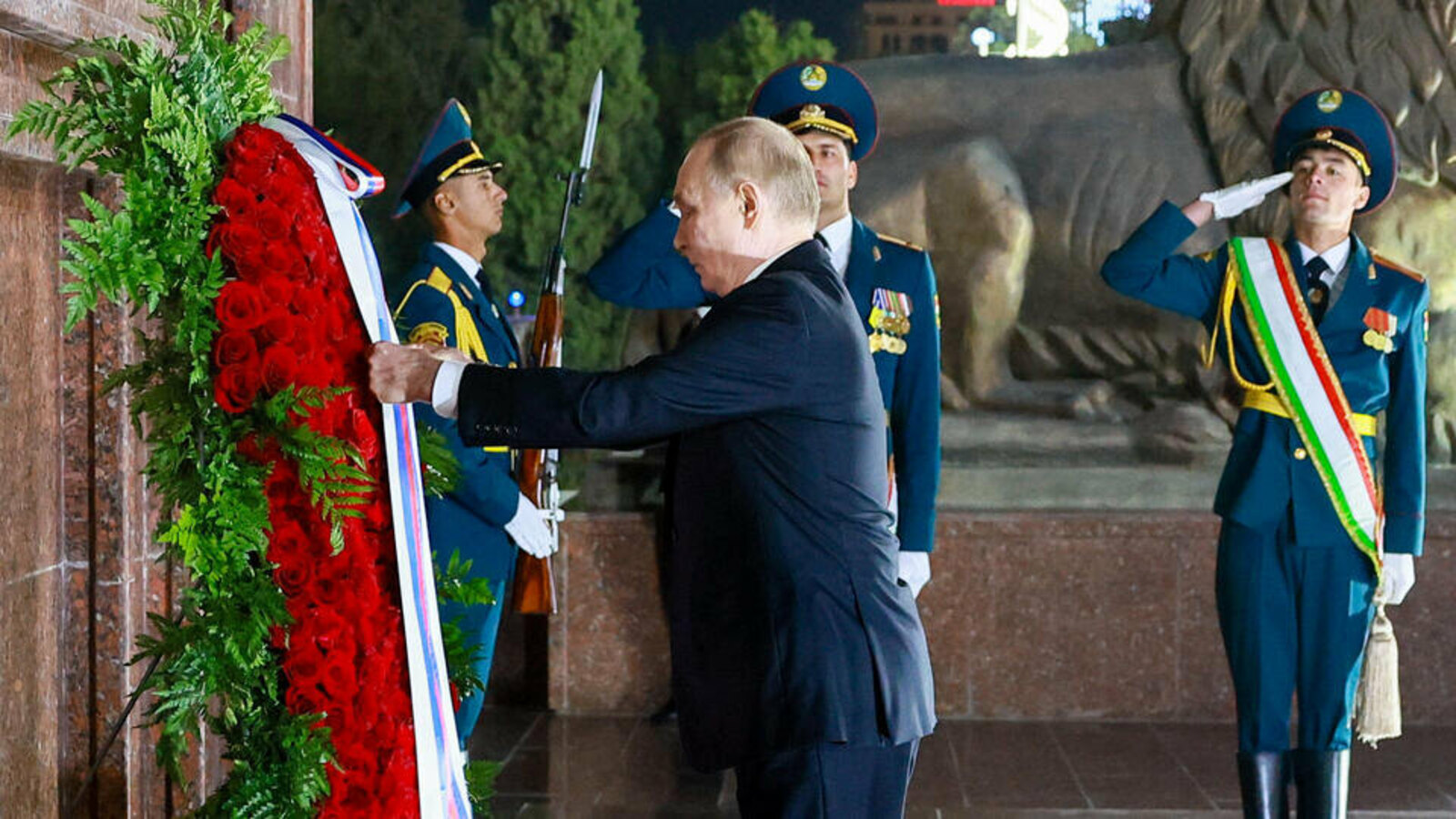 В. Путин Тажиҡстанда