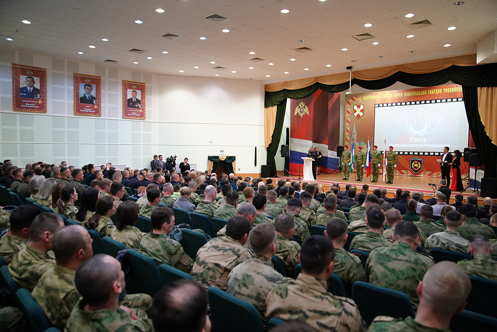 Радий Хабиров поздравил бойцов Росгвардии с профессиональным праздником