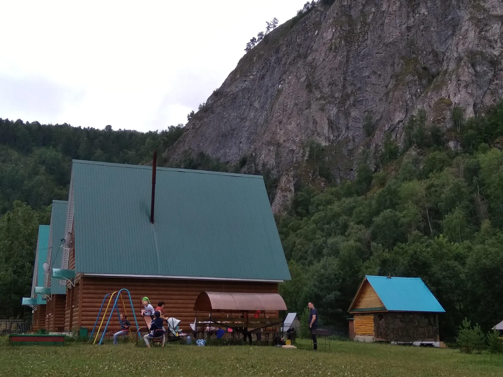 Ике туристик үҙәк булдырыла