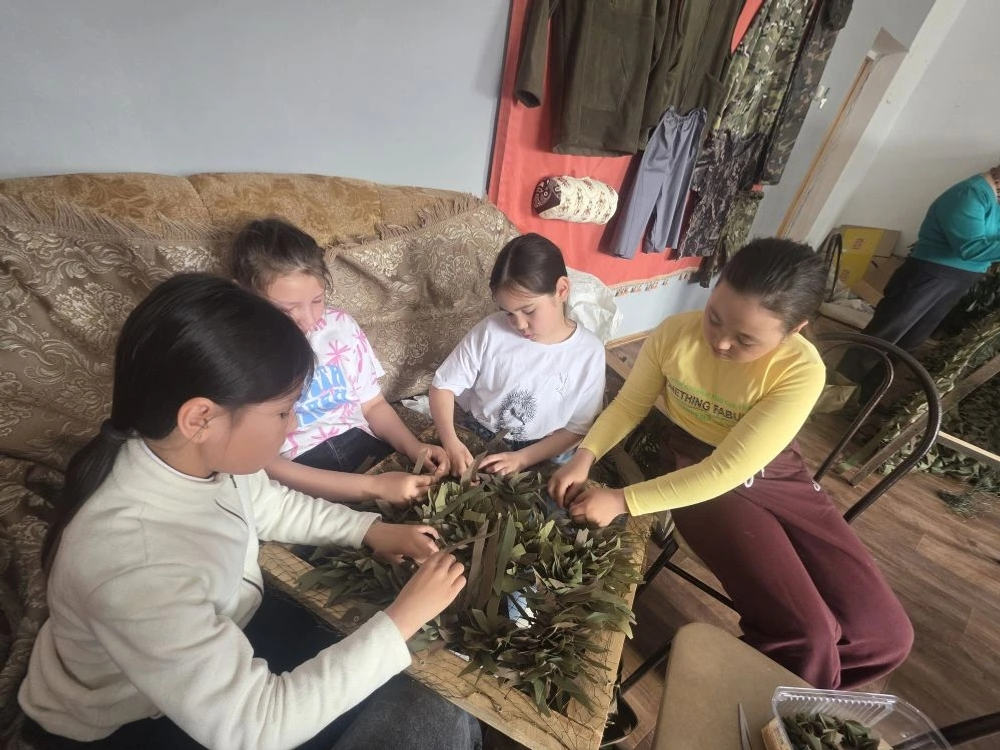 Асҡар сәнғәт мәктәбе уҡыусылары "Йөрәк саҡырыуы" тегеү оҫтаханаһында булды