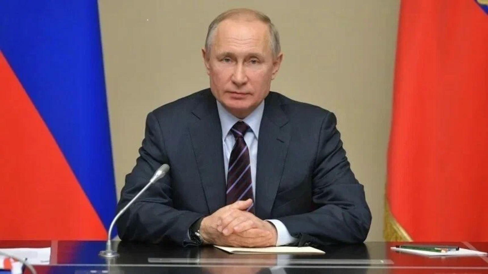 Владимир Путин балалар баҡсалары һәм яслилар эшен оҙайтырға ҡушты