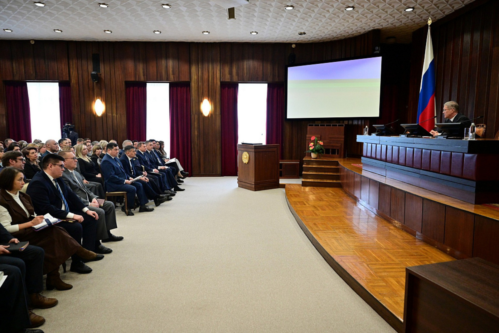 О повышении безопасности в школах Башкирии: указ Хабирова для защиты детей