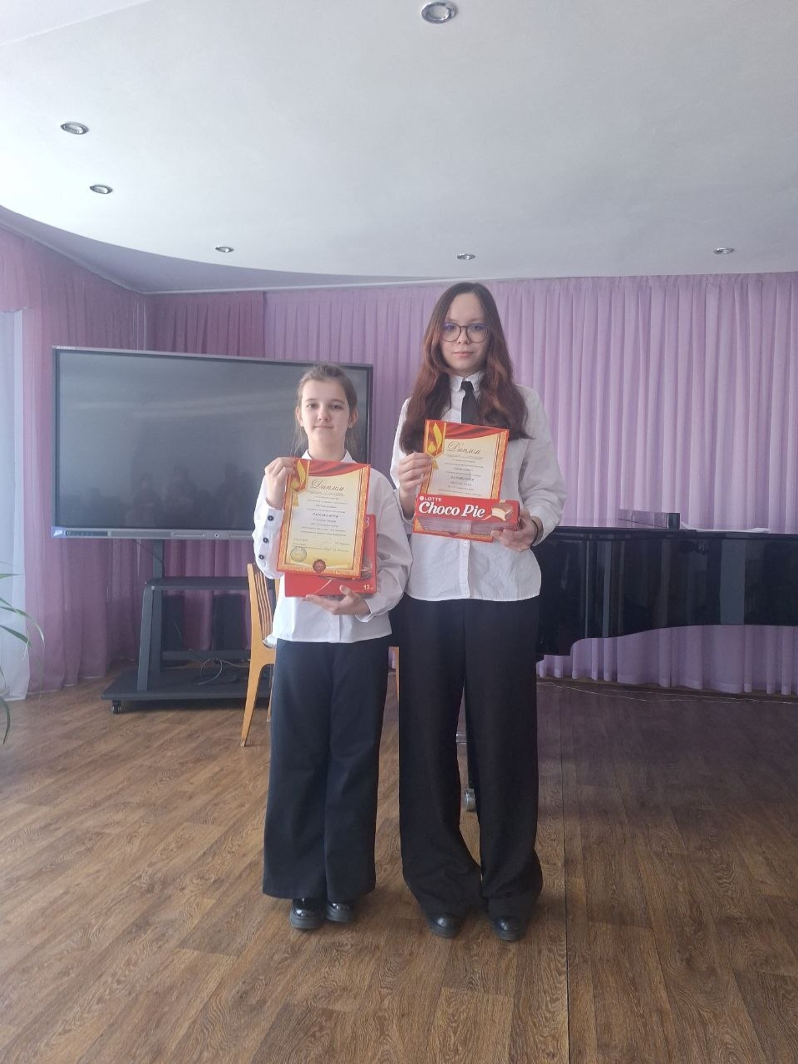 Думбырасылар еңеү яуланы