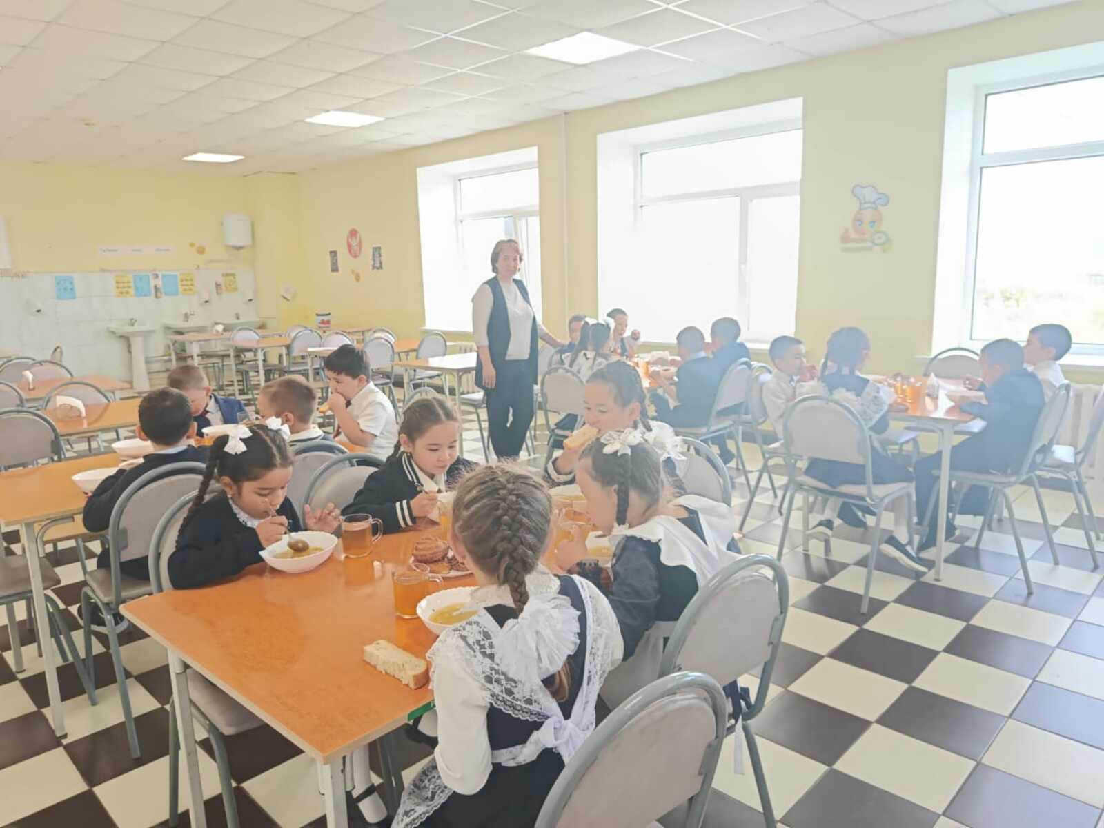 Ташбулат мәктәбе ашханаһы балалар хаҡында хәстәрлек күрә