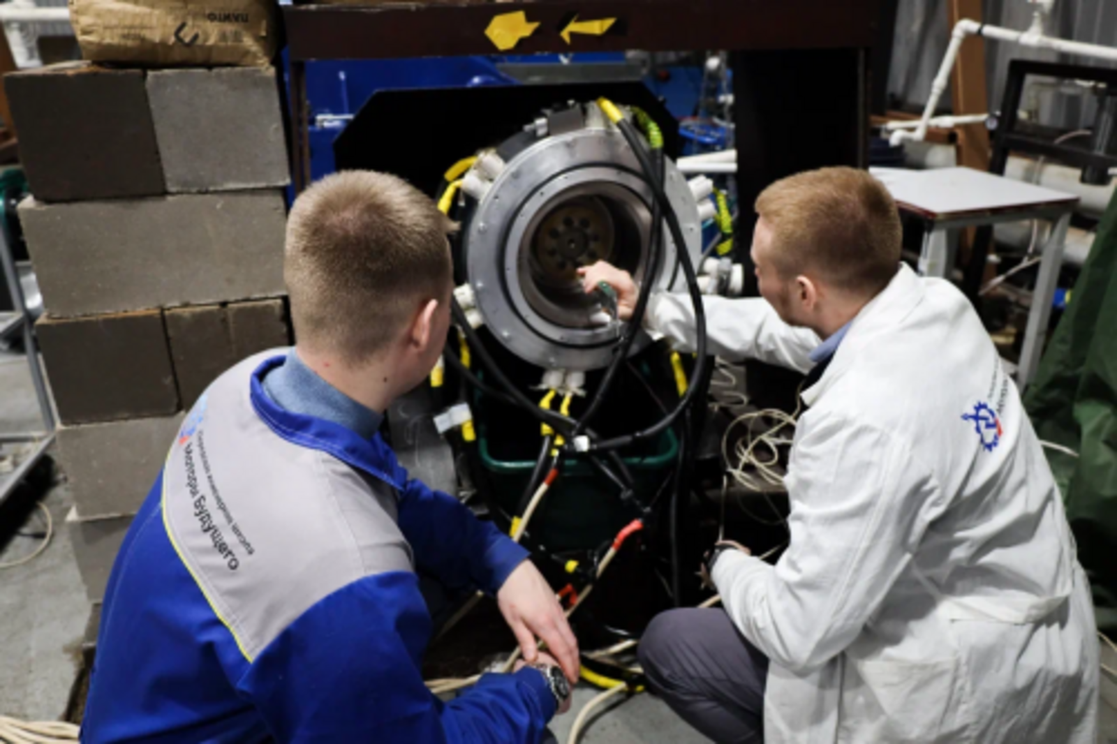 Завершает испытания стартер-генератора для авиадвигателя ПД-35