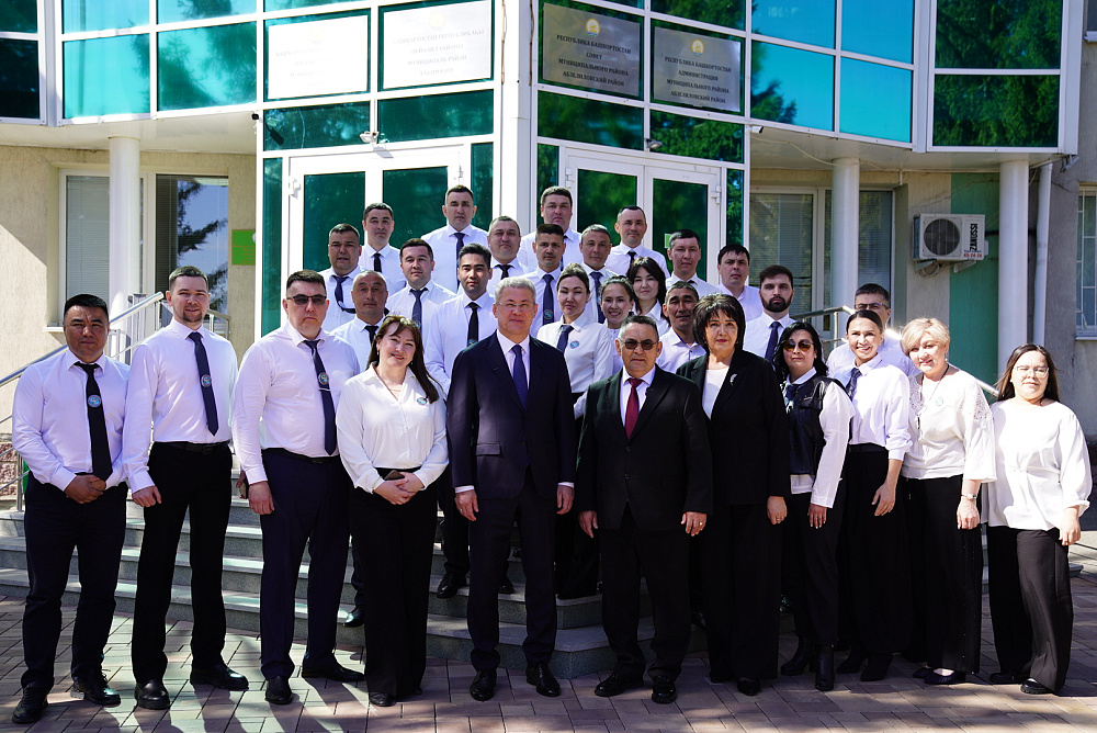 Р. Хабиров встретился с главами районов Зауралья и предпринимателями Абзелила