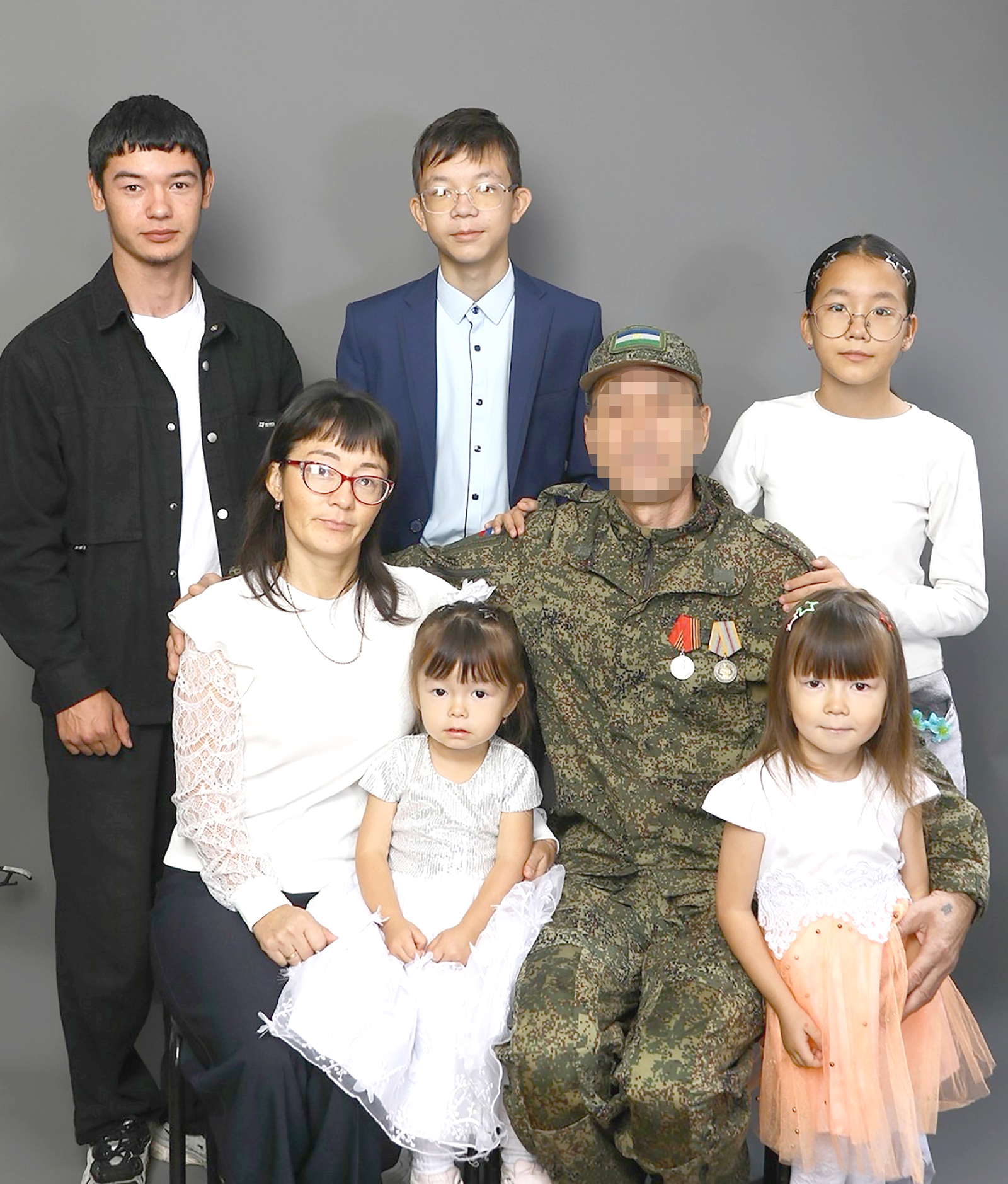 «Атайыбыҙҙы өйҙә көтәбеҙ...»