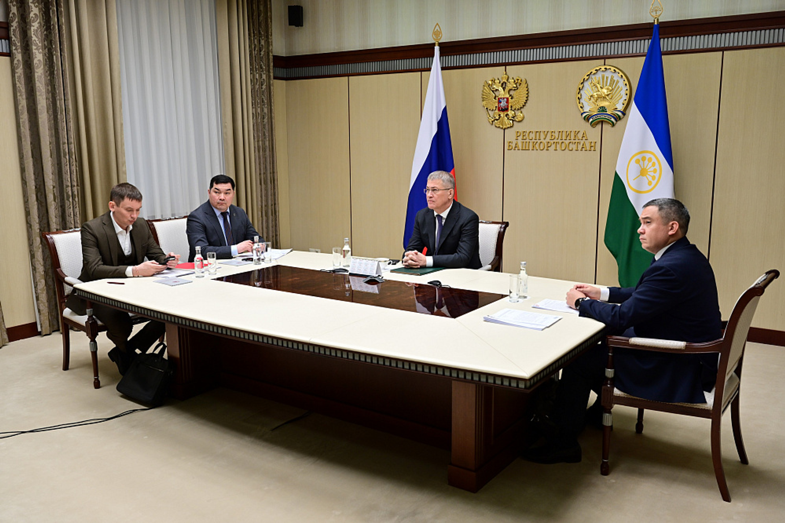 Р. Хабиров принял участие в правительственном совещании по вопросам образования