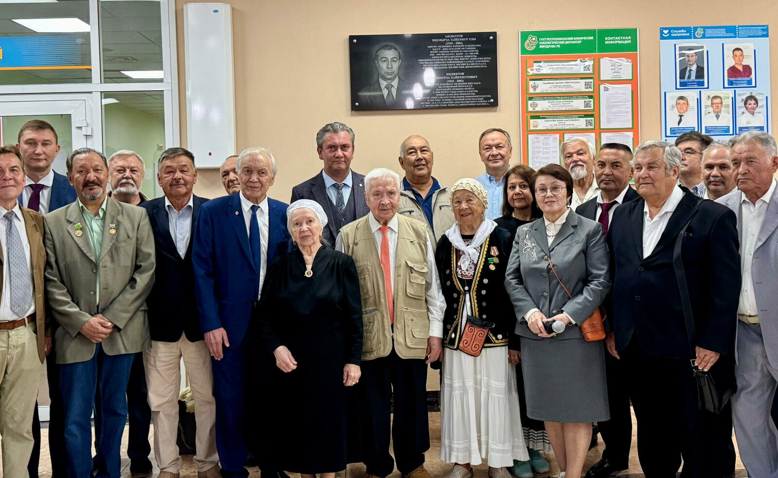 Ишмырҙа Һиҙиәтовҡа таҡтаташ асылды